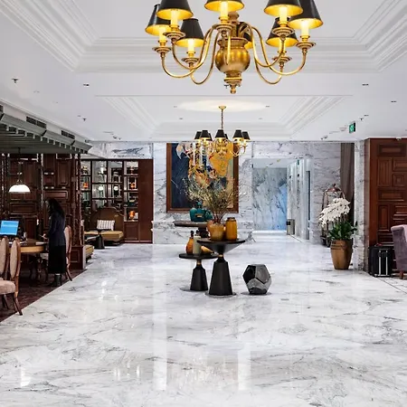 Peridot Grand Luxury Boutique Hotel-3